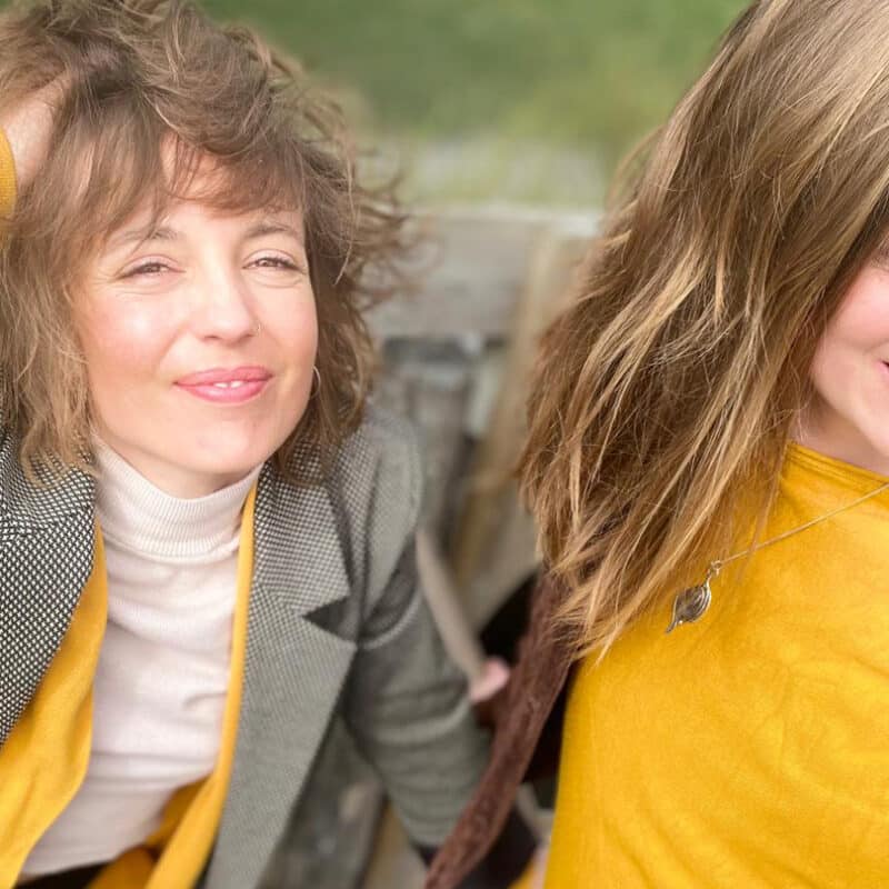 Portraits des deux membres du groupe Solsoum, Aude Reynoud et Juliette Muller